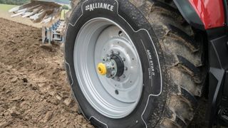 Alliance étoffe son catalogue avec 12 tailles supplémentaires pour sa gamme de pneumatiques Agri Star II pour tracteurs. © Alliance Alliance étoffe son catalogue avec 12 tailles supplémentaires pour sa gamme de pneumatiques Agri Star II pour tracteurs. © Alliance